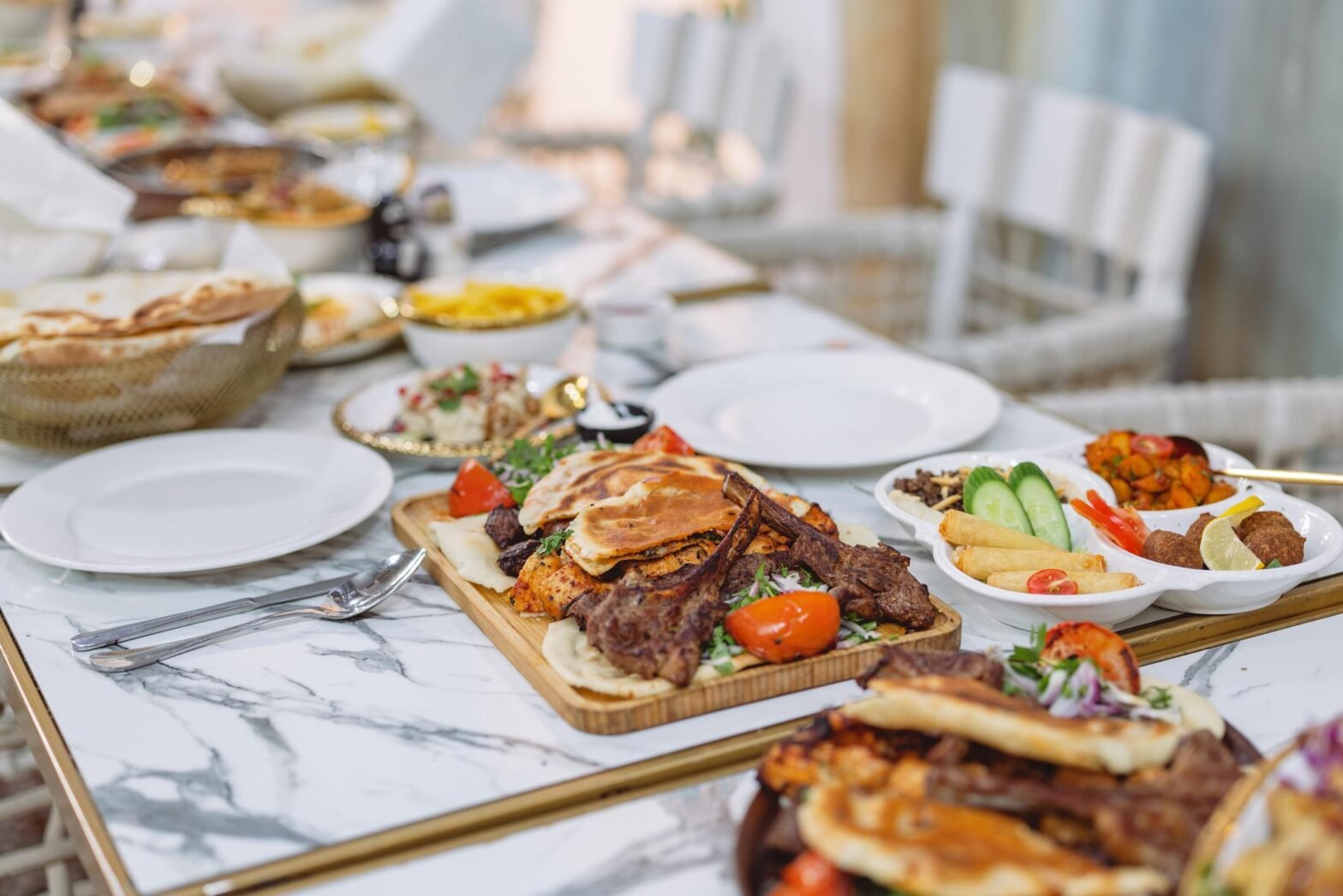 Dubai food travel experience featuring street food, luxury dining, and local cuisine.