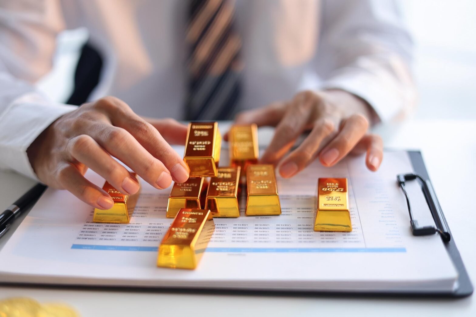 Global inflation drives currency devaluation across major economies